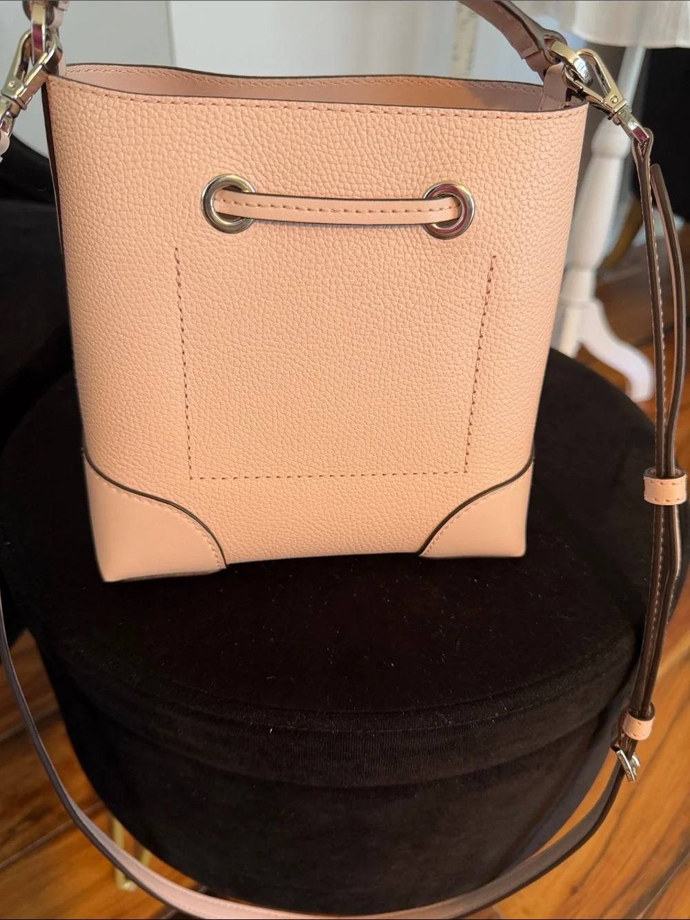 Michael Kors blush, pink pebble, leather Crossbody with adj/removable strap - Picture 4 of 12